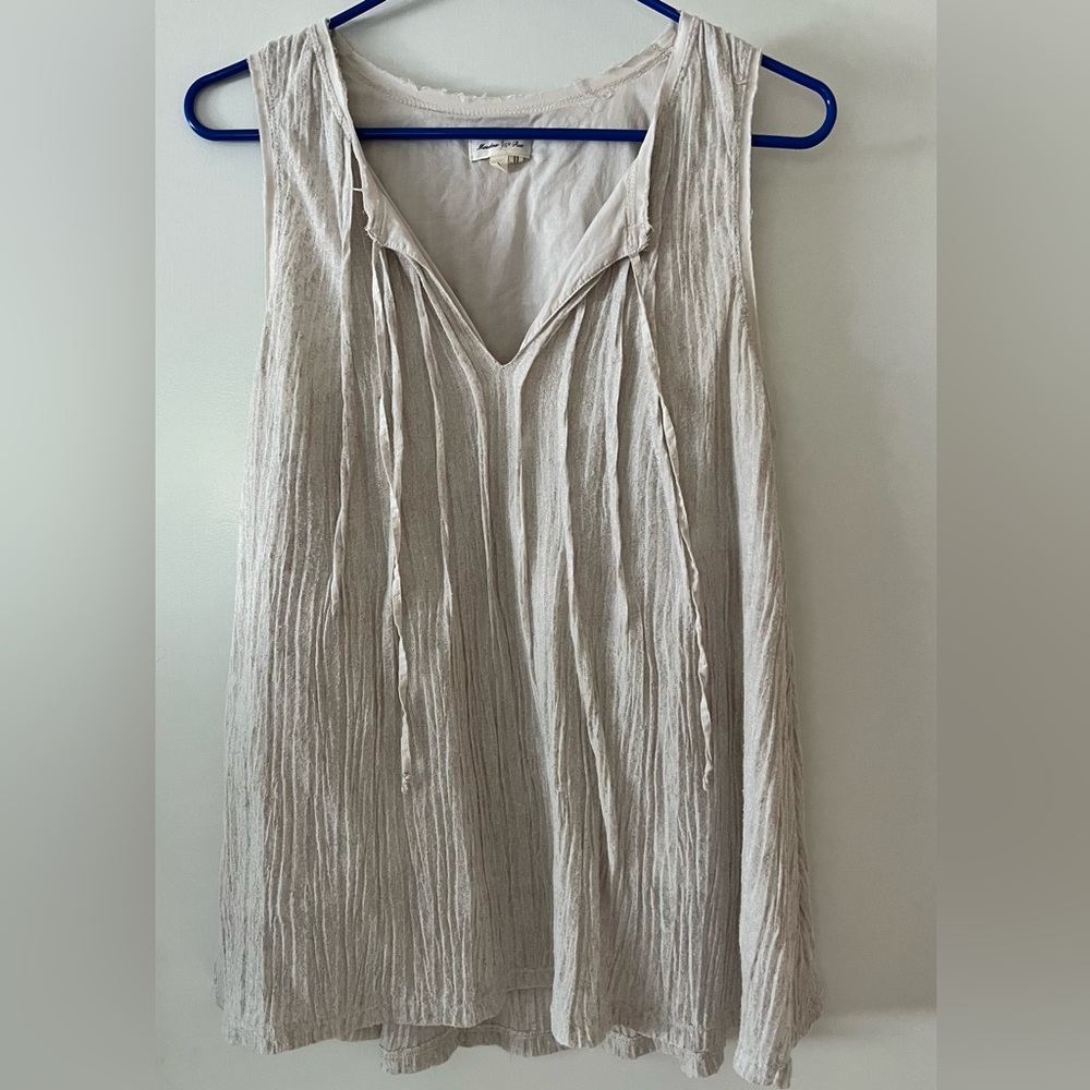 💥BOGO💥 Anthropologie Meadow Rue Beige Top. Size L
